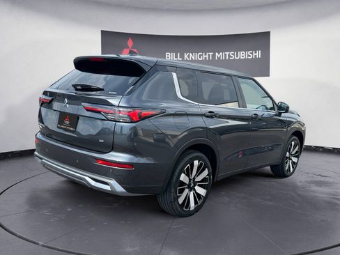 Used 2025 Mitsubishi Outlander SE AWD/4WD image 5