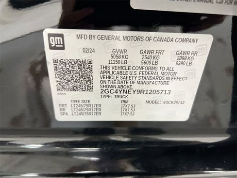 Used 2024 Chevrolet Silverado 2500 LT image 28