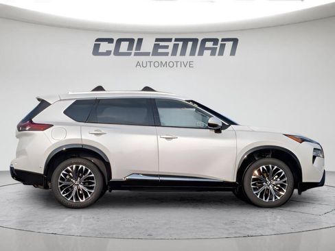 Used 2026 Nissan Rogue Platinum w/ Platinum Premium Package AWD/4WD image 3