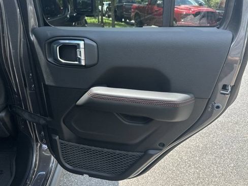 New 2026 Jeep Wrangler Unlimited Rubicon AWD/4WD image 15