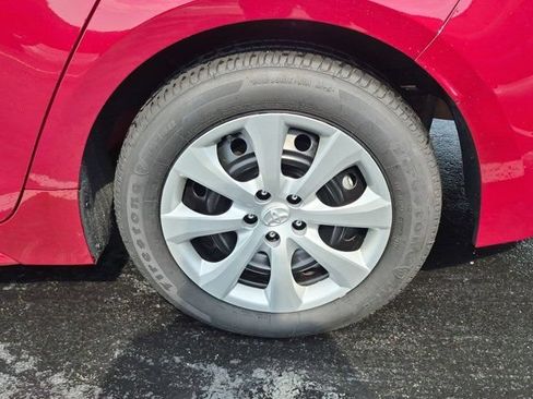 Used 2025 Toyota Corolla LE FWD image 7