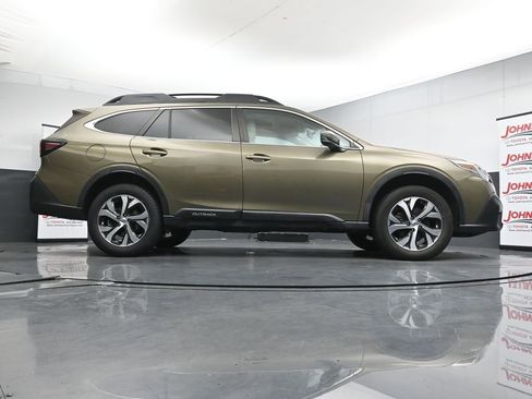 Used 2020 Subaru Outback Limited AWD/4WD image 39
