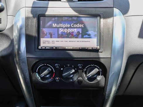 Used 2010 Suzuki SX4 LE FWD image 3