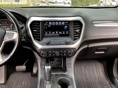 Used 2018 GMC Acadia SLT image 9