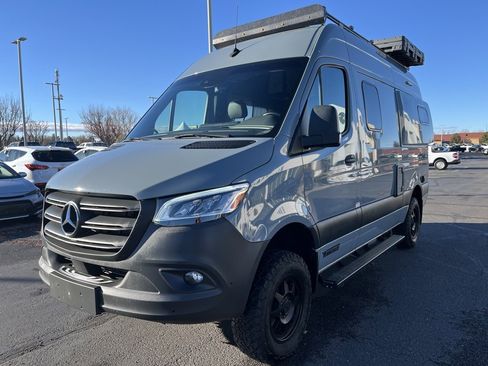 Used 2020 Mercedes-Benz Sprinter 144 Cargo image 3