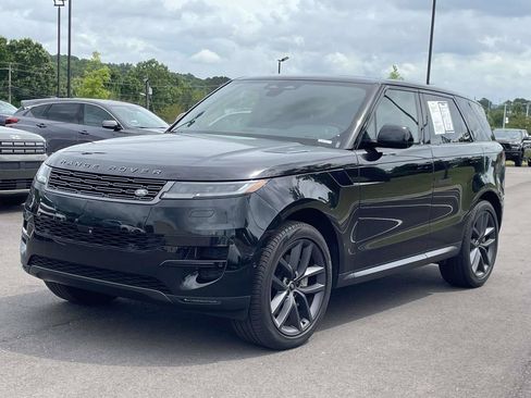 Used 2024 Land Rover Range Rover Sport SE AWD/4WD image 7