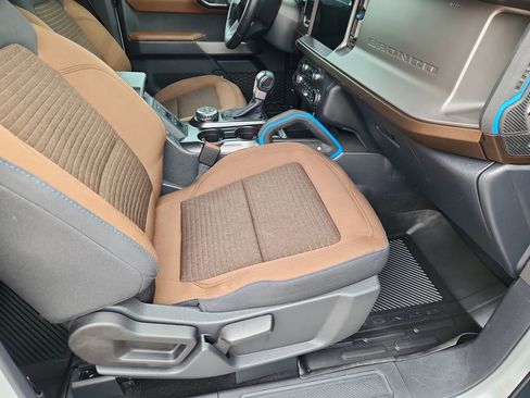 Used 2022 Ford Bronco Outer Banks image 13