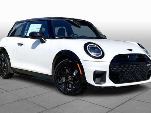 New 2026 MINI Cooper S image 2