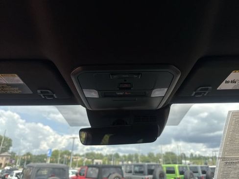 Used 2024 Toyota Tacoma TRD Off-Road AWD/4WD image 24
