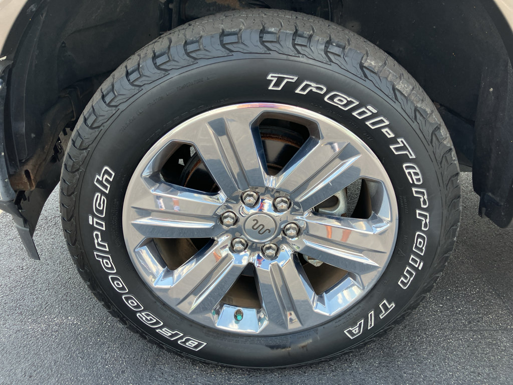 Used 2020 Ford F150 King Ranch w/ Equipment Group 601A Luxury AWD/4WD image 11