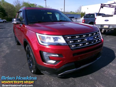 Used 2017 Ford Explorer XLT w/ Equipment Group 202A AWD/4WD image 1