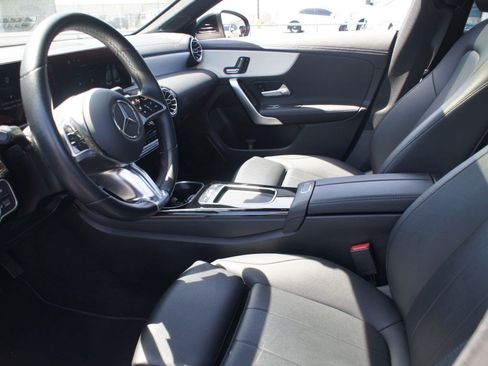 Used 2025 Mercedes-Benz CLA 250 4MATIC image 12