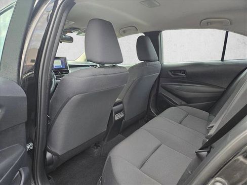 Used 2025 Toyota Corolla LE image 15