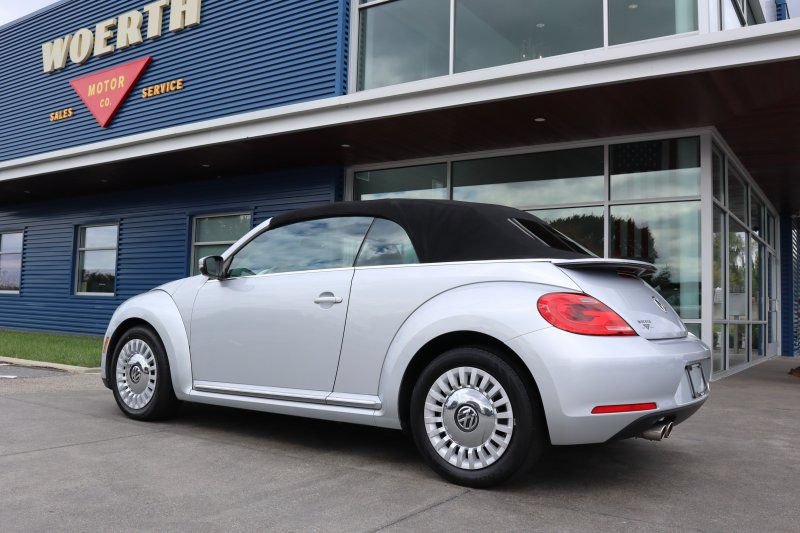 Used 2013 Volkswagen Beetle 2.5 FWD image 7