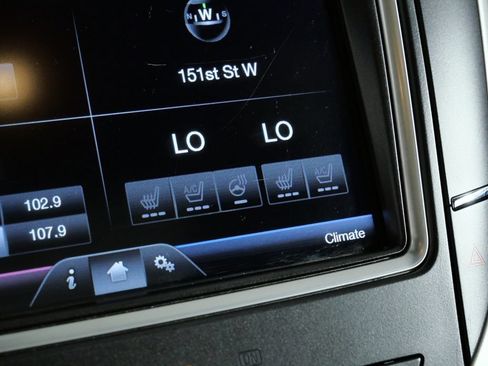Used 2016 Lincoln MKX Reserve w/ Climate Package AWD/4WD image 24