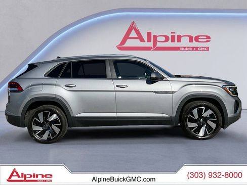 Used 2025 Volkswagen Atlas Cross Sport SE image 6