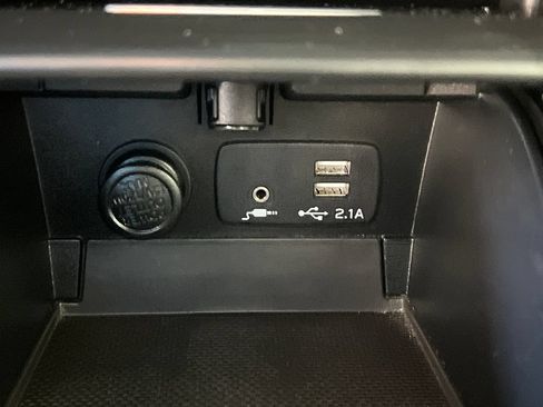 Used 2019 Subaru Legacy 2.5i Premium w/ Popular Package #2A AWD/4WD image 34