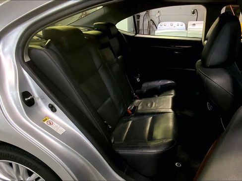 Used 2013 Lexus ES 350 4dr Sdn image 19