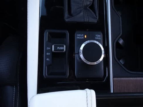 Used 2022 Toyota Tundra Capstone image 33