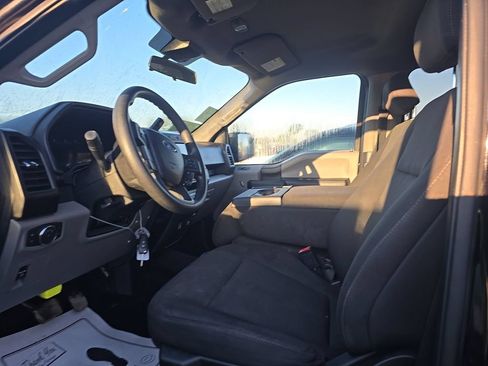 Used 2019 Ford F150 XL w/ Equipment Group 101A Mid AWD/4WD image 3