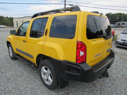 Used 2005 Nissan Xterra SE image 3
