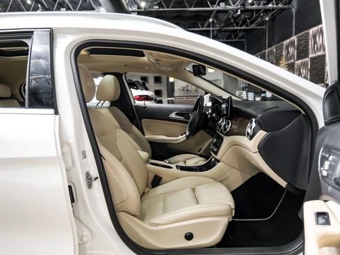 Used 2019 Mercedes-Benz GLA 250 image 30