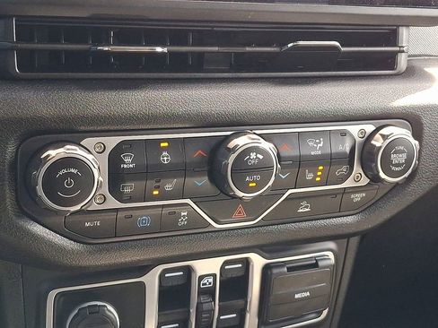 Used 2025 Jeep Wrangler Unlimited Sport S 4xe image 15