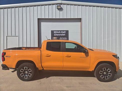 New 2026 Chevrolet Colorado Z71 w/ Z71 Convenience Package 2 AWD/4WD image 2