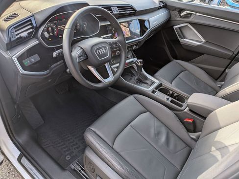 Used 2025 Audi Q3 2.0T Premium w/ Convenience Package image 10