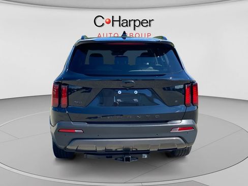 Certified 2021 Kia Sorento S w/ Panoramic Sunroof Package AWD/4WD image 4
