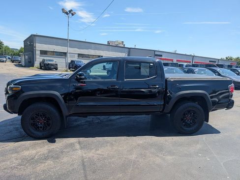 Used 2019 Toyota Tacoma TRD Pro AWD/4WD image 3