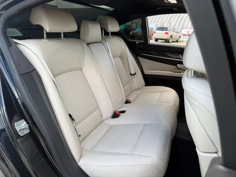 Used 2014 BMW ALPINA B7 image 22