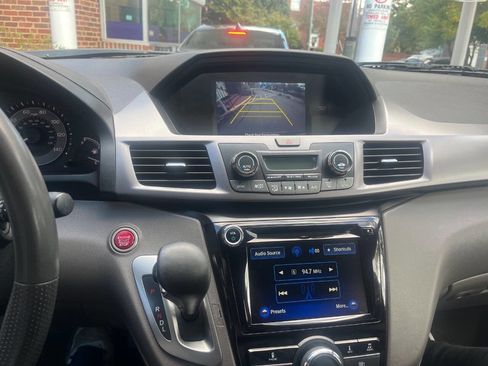 Used 2014 Honda Odyssey EX image 4