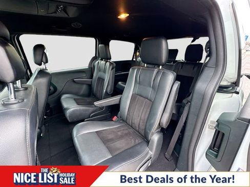 Used 2014 Dodge Grand Caravan SXT image 22