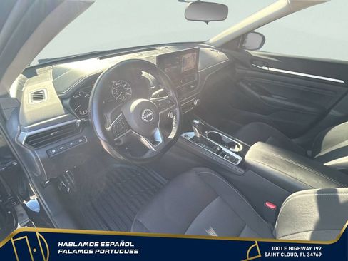 Used 2023 Nissan Altima 2.5 SV w/ SV Premium Package AWD/4WD image 14