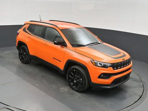 New 2026 Jeep Compass Latitude AWD/4WD image 37