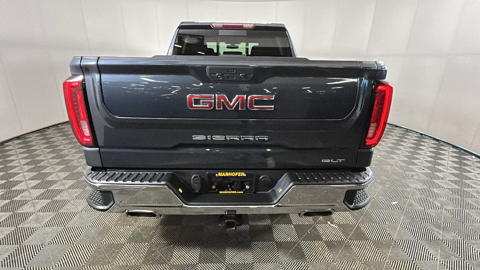 Used 2021 GMC Sierra 1500 SLT AWD/4WD image 4
