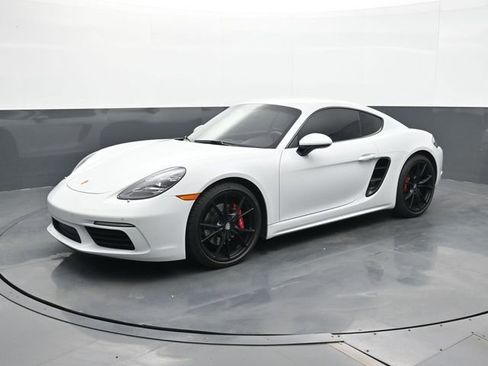 Certified 2021 Porsche 718 Cayman RWD image 1