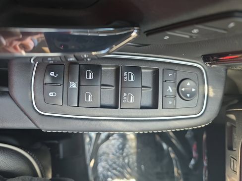 Used 2023 RAM 1500 Limited w/ Night Edition AWD/4WD image 27