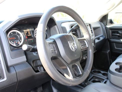 Used 2018 RAM 2500 Tradesman w/ Chrome Appearance Group AWD/4WD image 13