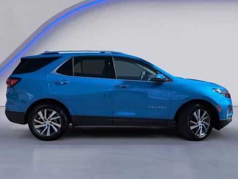 Used 2024 Chevrolet Equinox Premier image 3