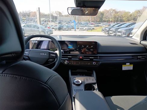 New 2026 Kia Sportage EX w/ EX Panoramic Sunroof Package image 10