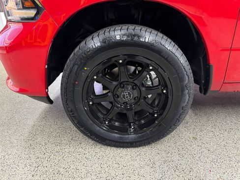 Used 2017 RAM 1500 Sport image 36