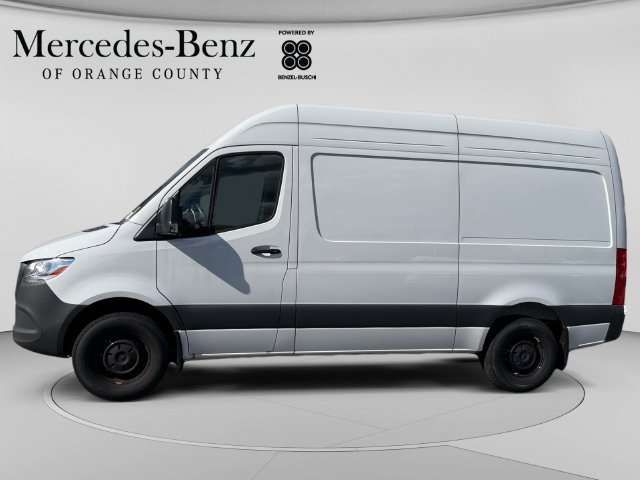 Used 2025 Mercedes-Benz Sprinter 2500 image 2