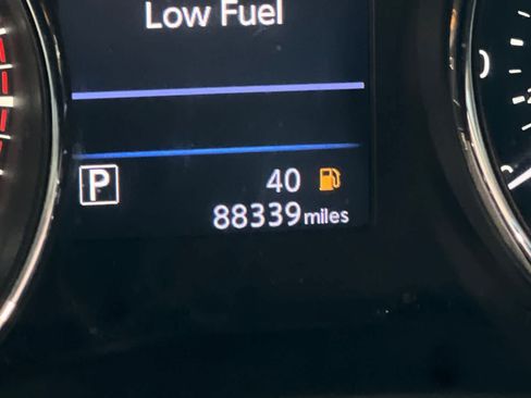Used 2019 Nissan Rogue SV FWD image 26