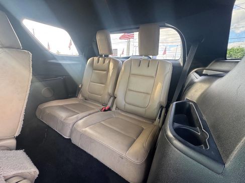 Used 2016 Ford Explorer XLT w/ Equipment Group 202A image 16