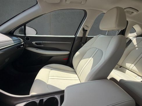 Used 2023 Hyundai Sonata SEL w/ Convenience Package FWD image 13
