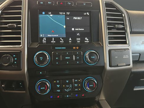 Used 2017 Ford F250 Lariat w/ Lariat Ultimate Package AWD/4WD image 13