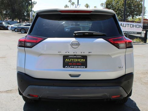 Used 2022 Nissan Rogue SV FWD image 35