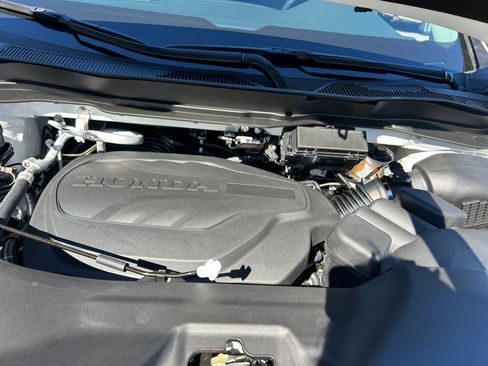 Used 2025 Honda Ridgeline RTL image 16